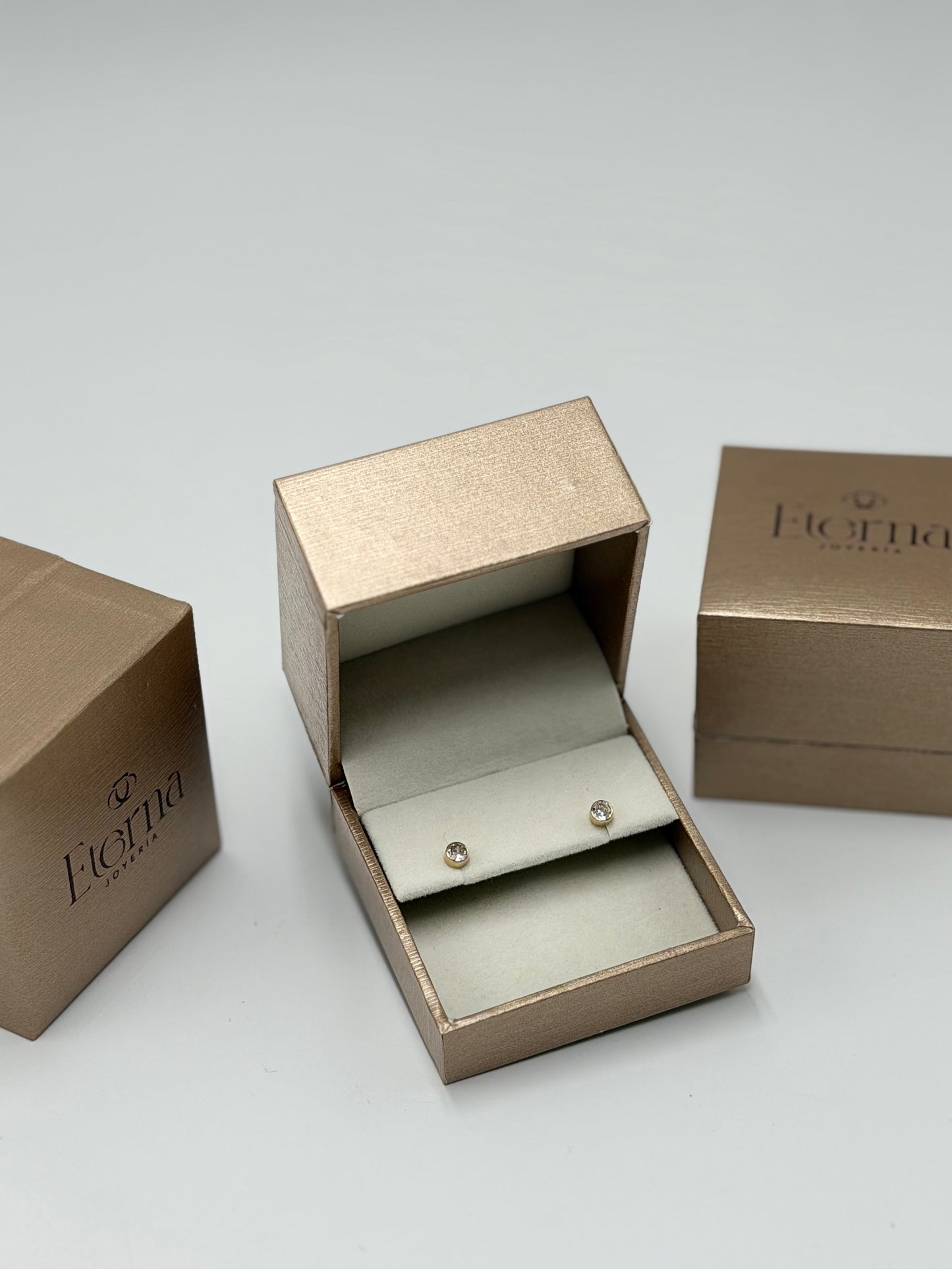Broquel de Oro 14k