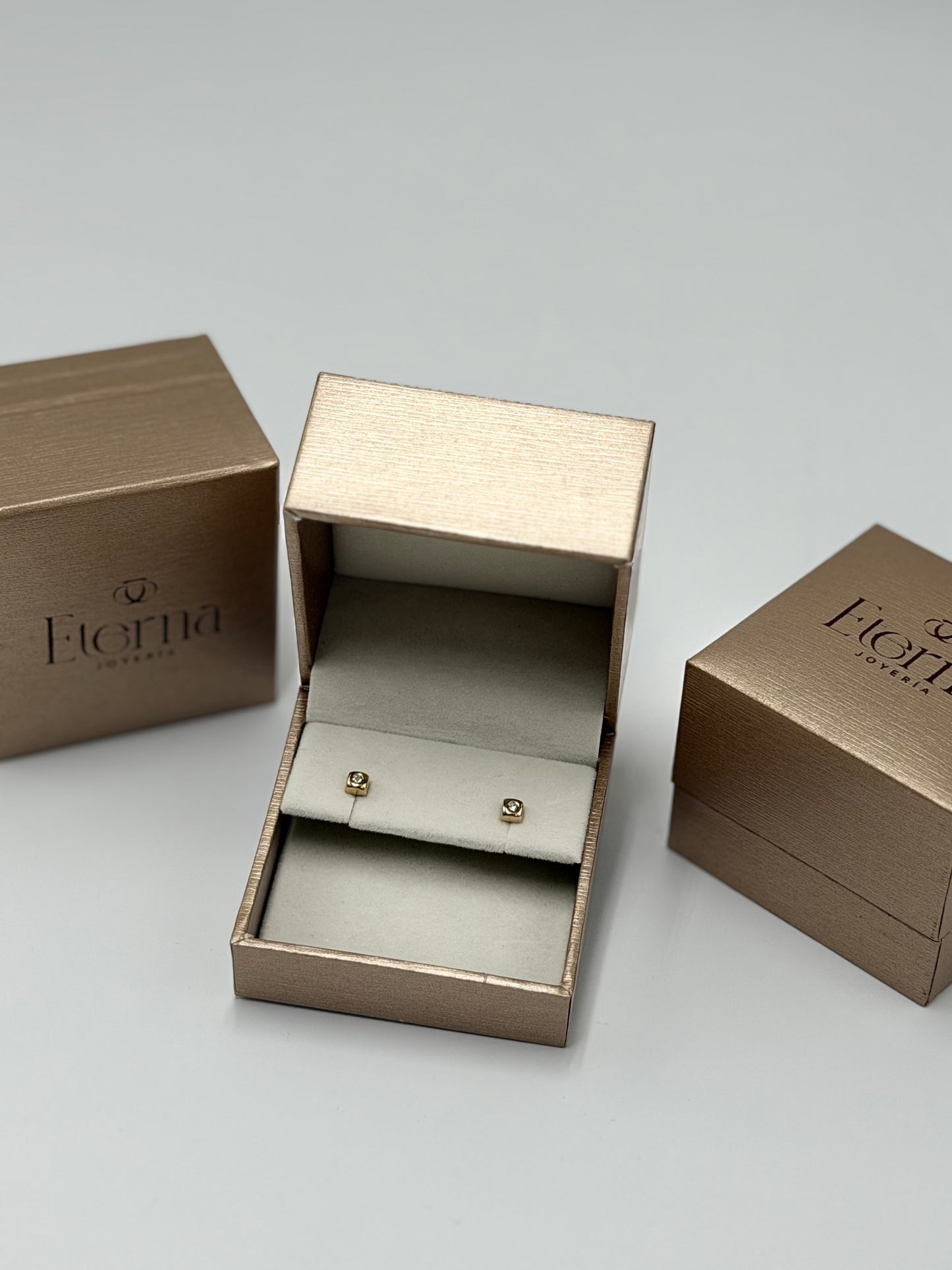 Broquel de Oro 14k