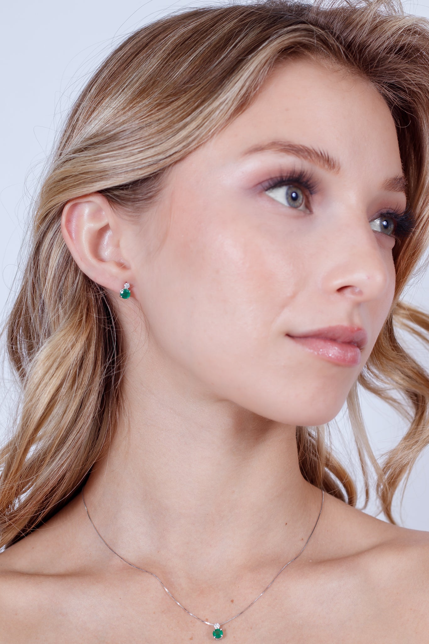 Pendientes Esmeralda y Diamante natural