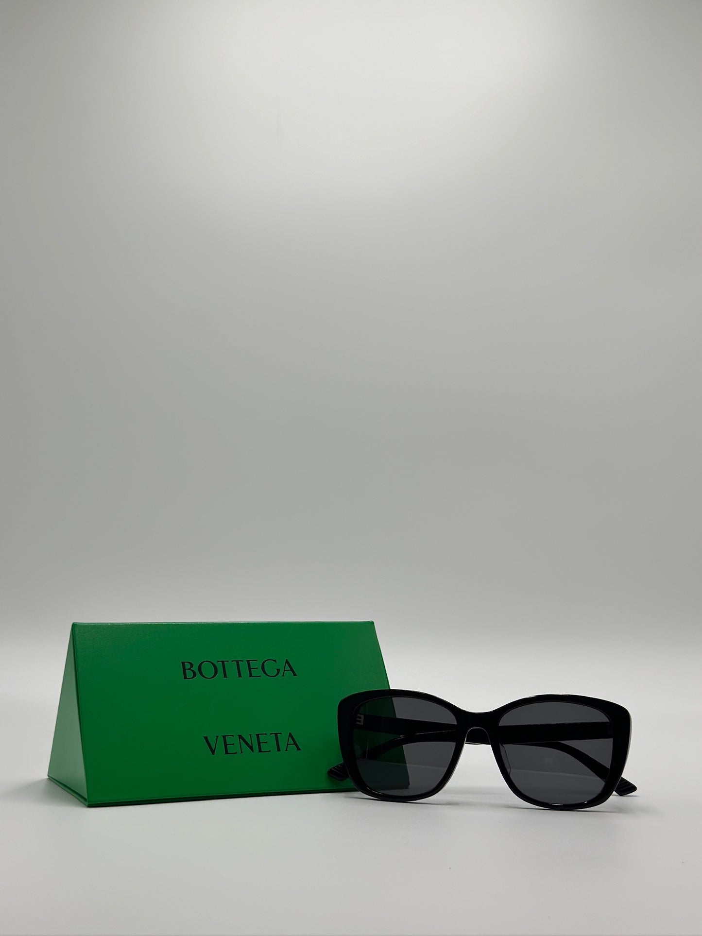 Bottega Veneta Lentes de Sol