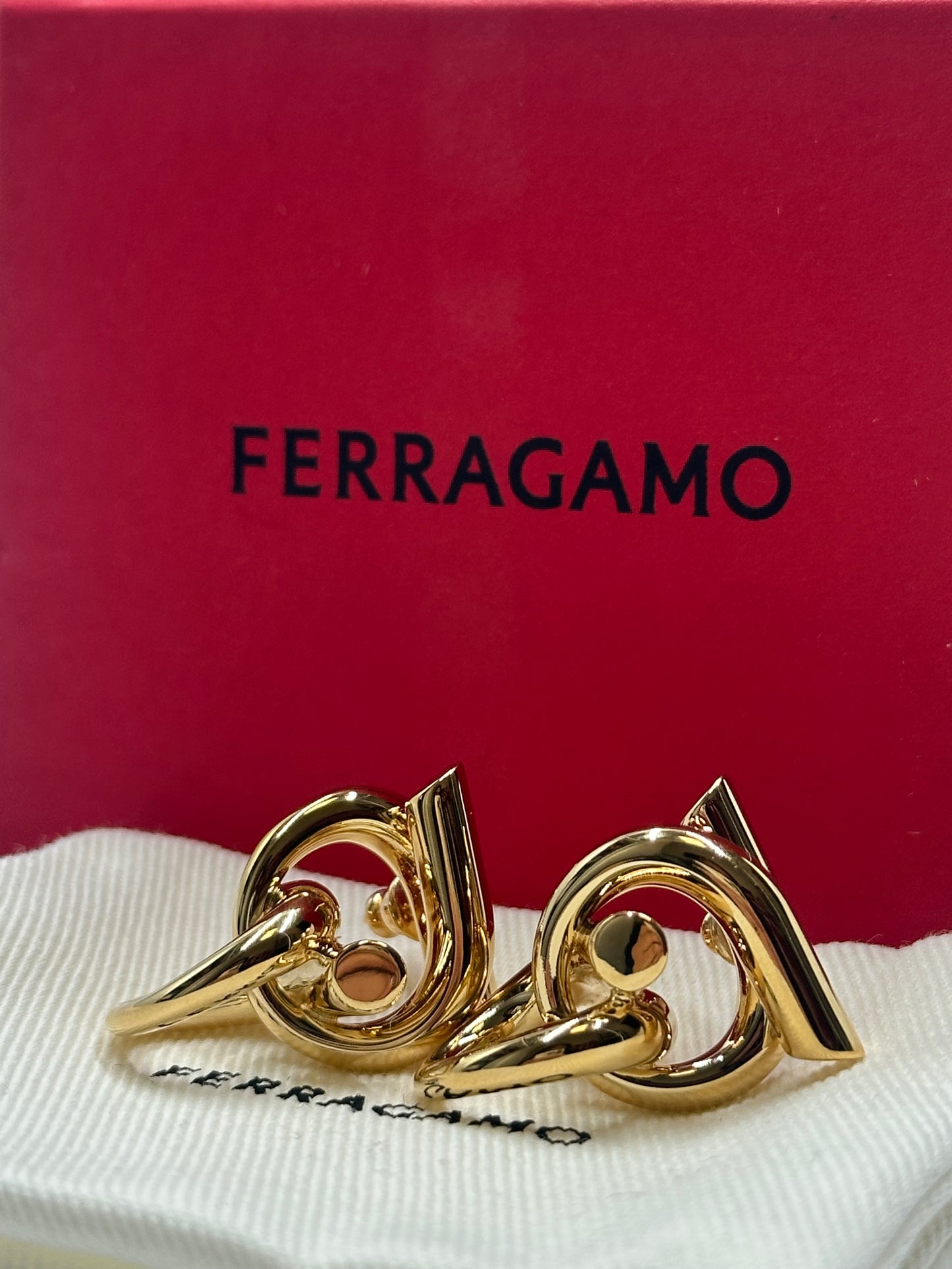 Ferragamo Pendientes