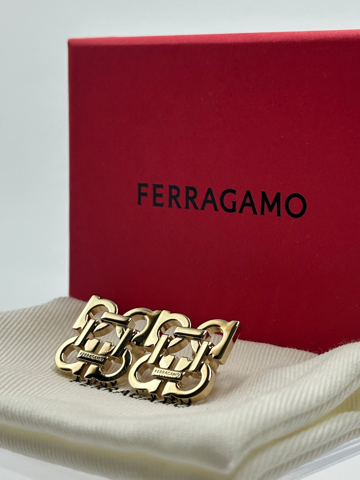 Ferragamo Pendiente