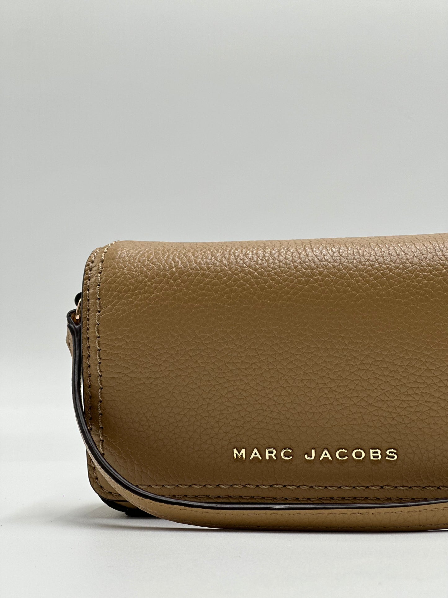 Marc Jacobs Beige