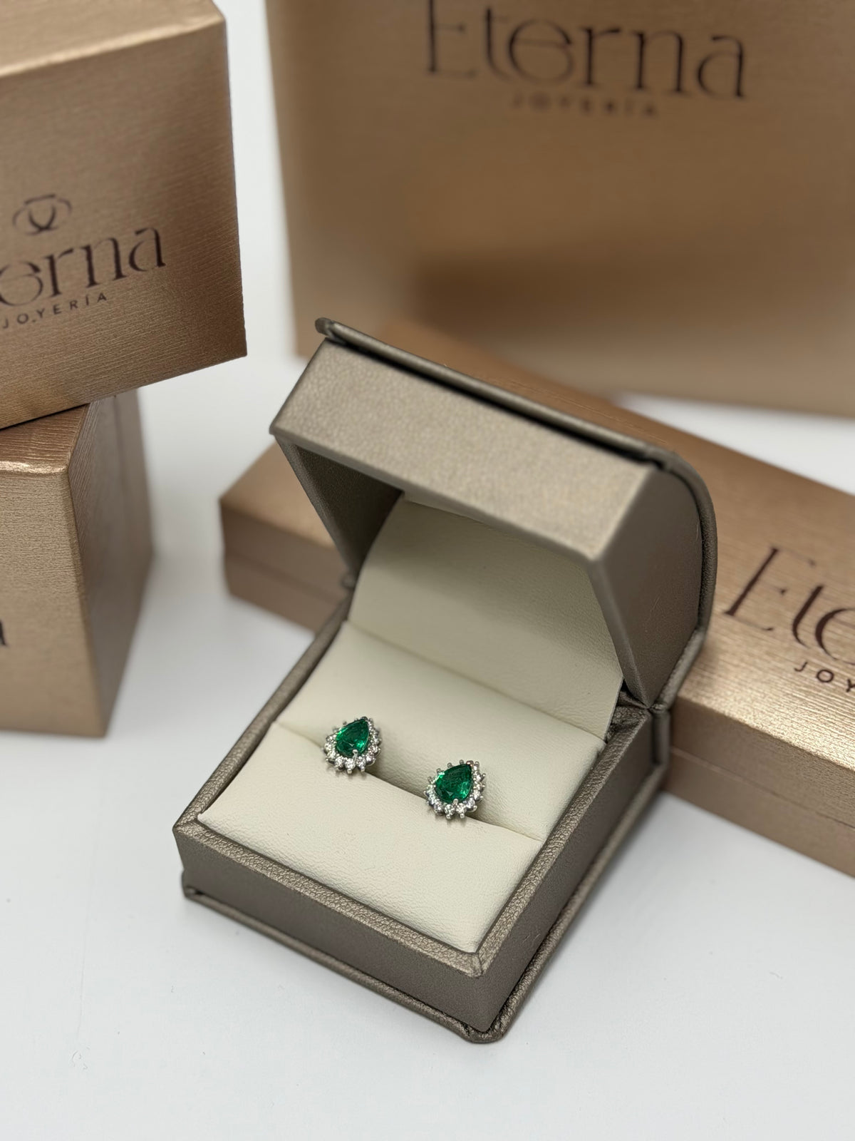 Pendientes Esmeralda 14K