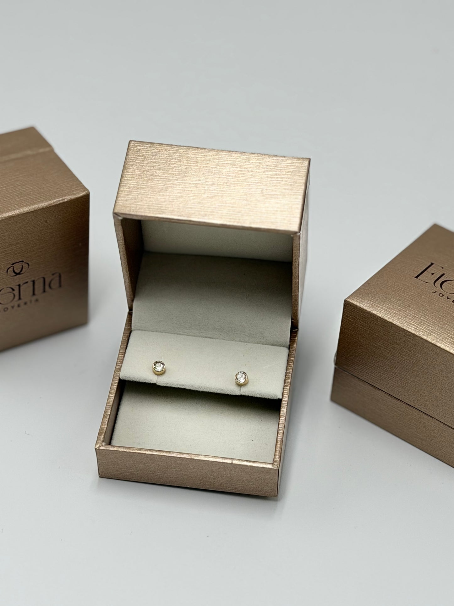 Broquel de Oro 14k