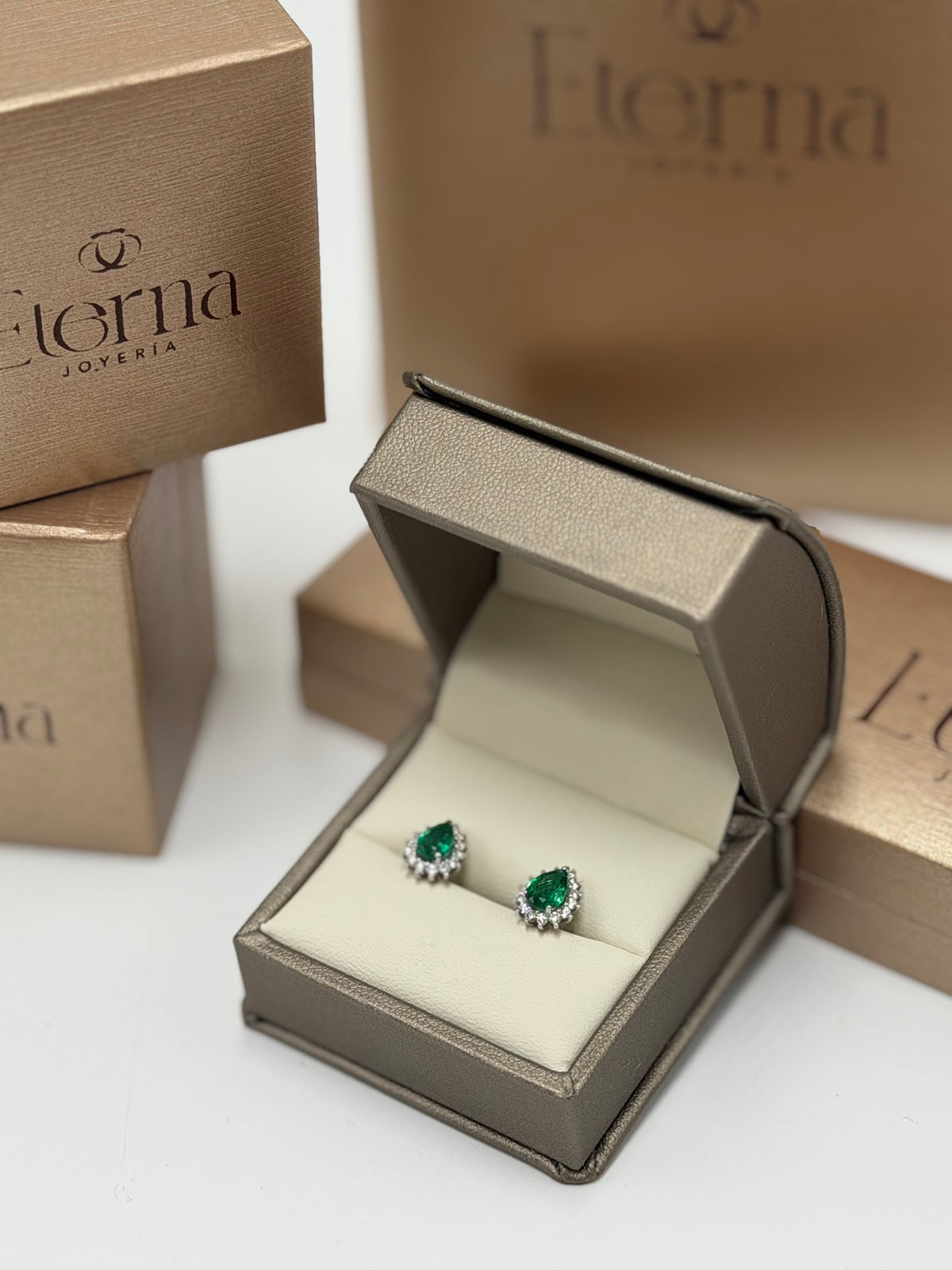 Pendientes Esmeralda 14K