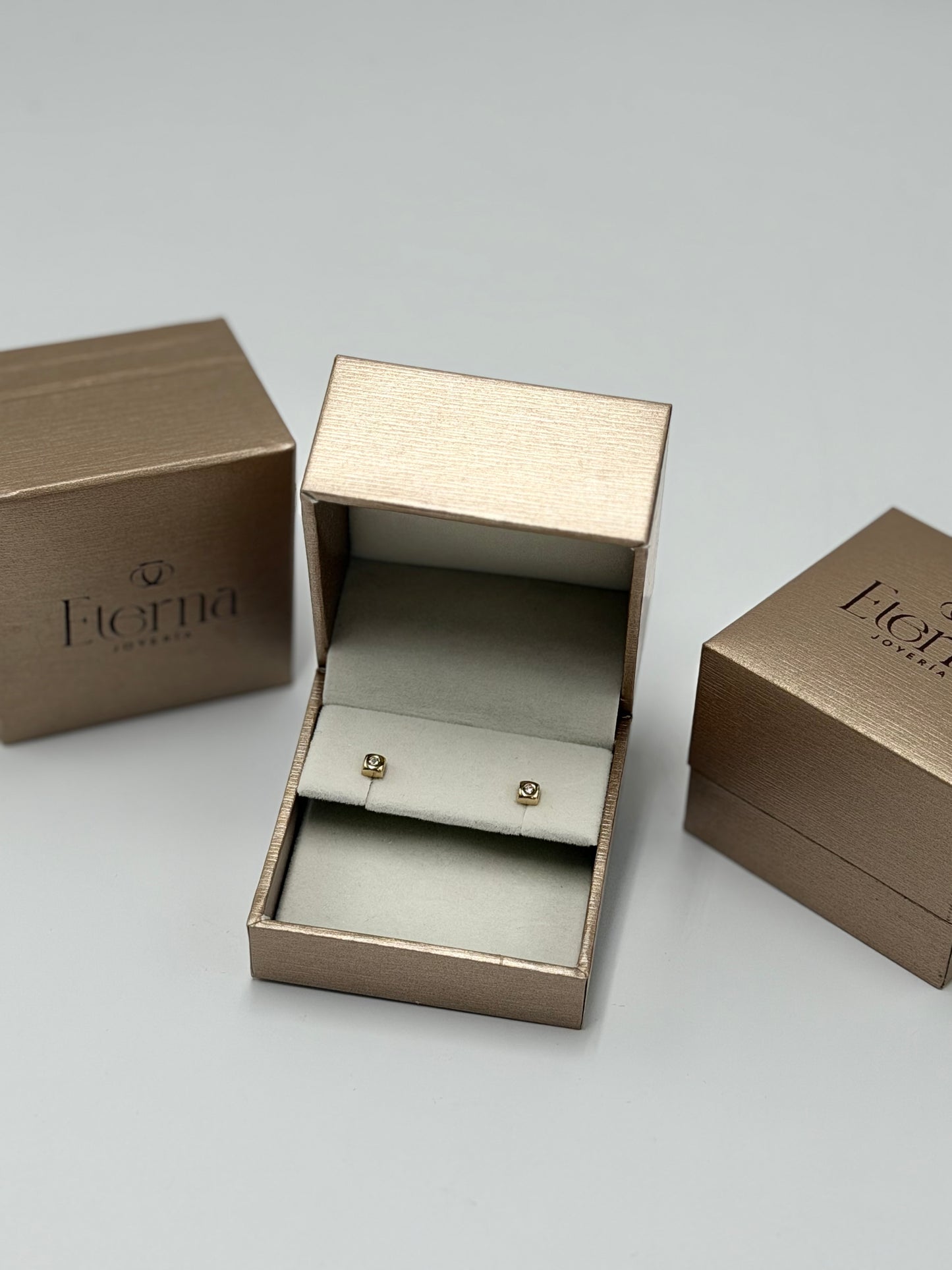Broquel de Oro 14k