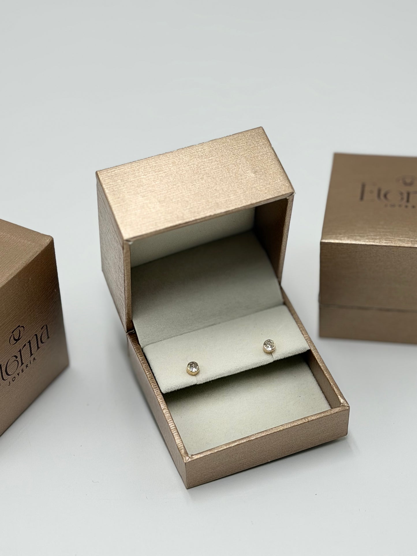 Broquel de Oro 14k