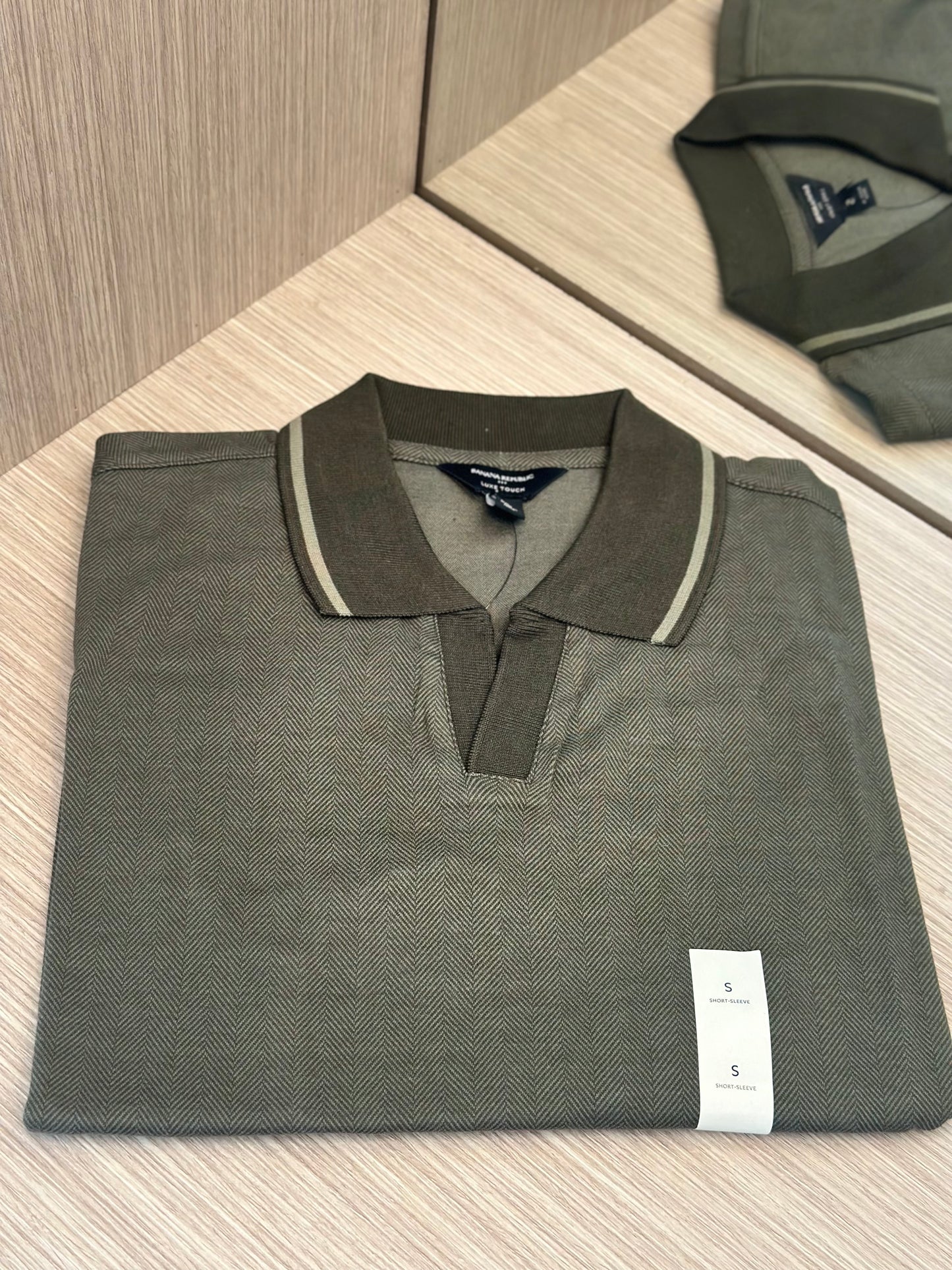 Banana REPUBLIC polo
