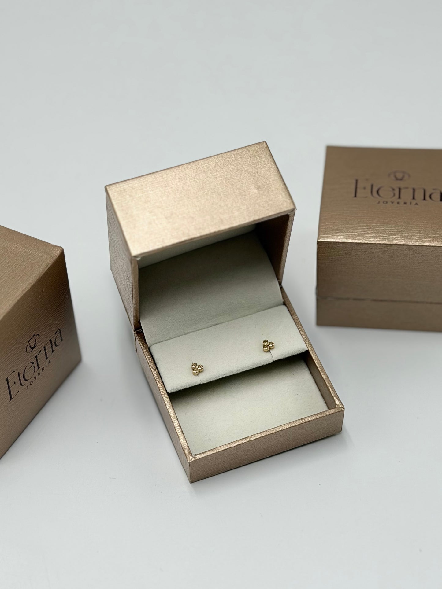 Broquel de Oro 14k