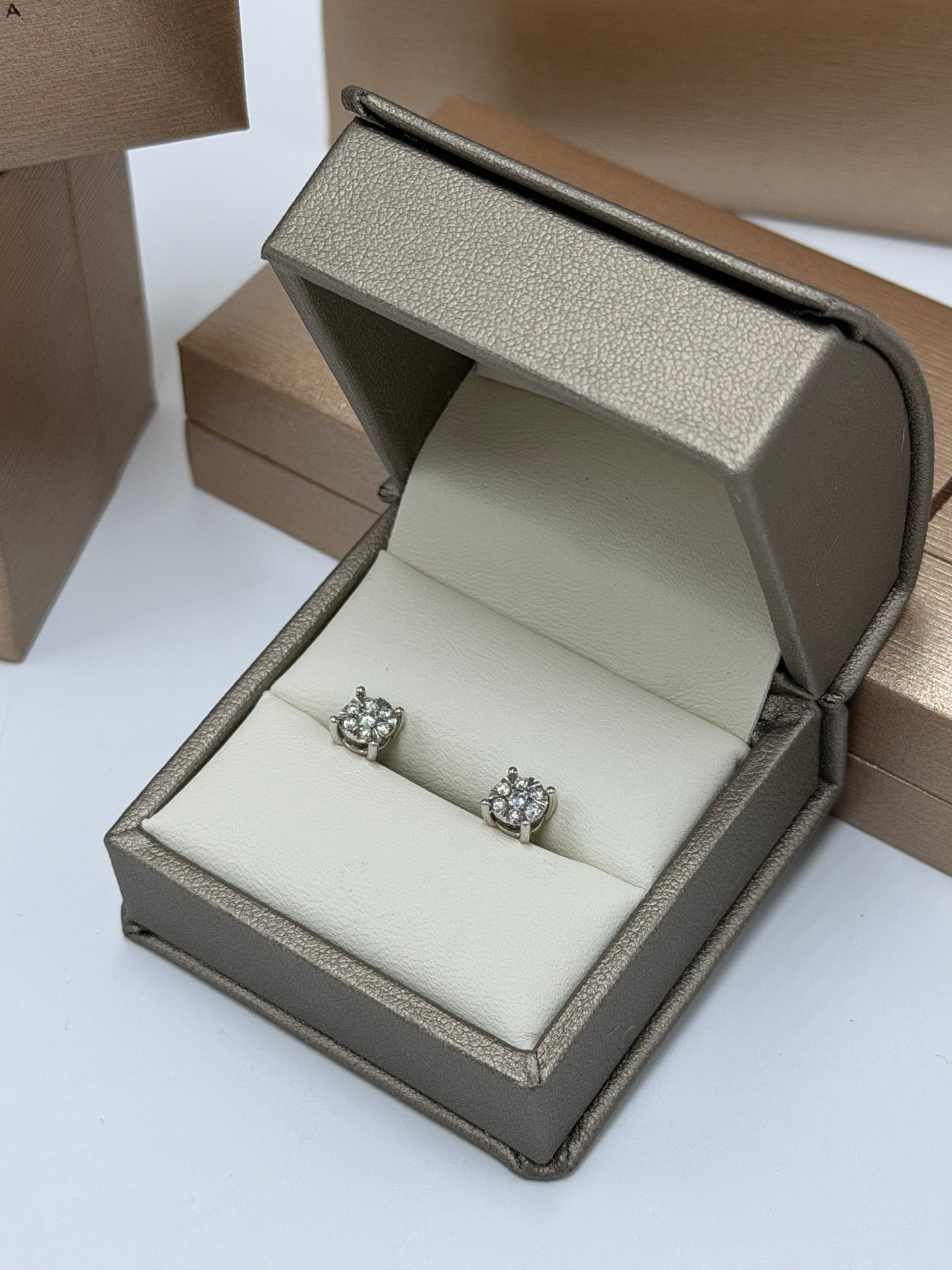 Pendientes Diamante 14K