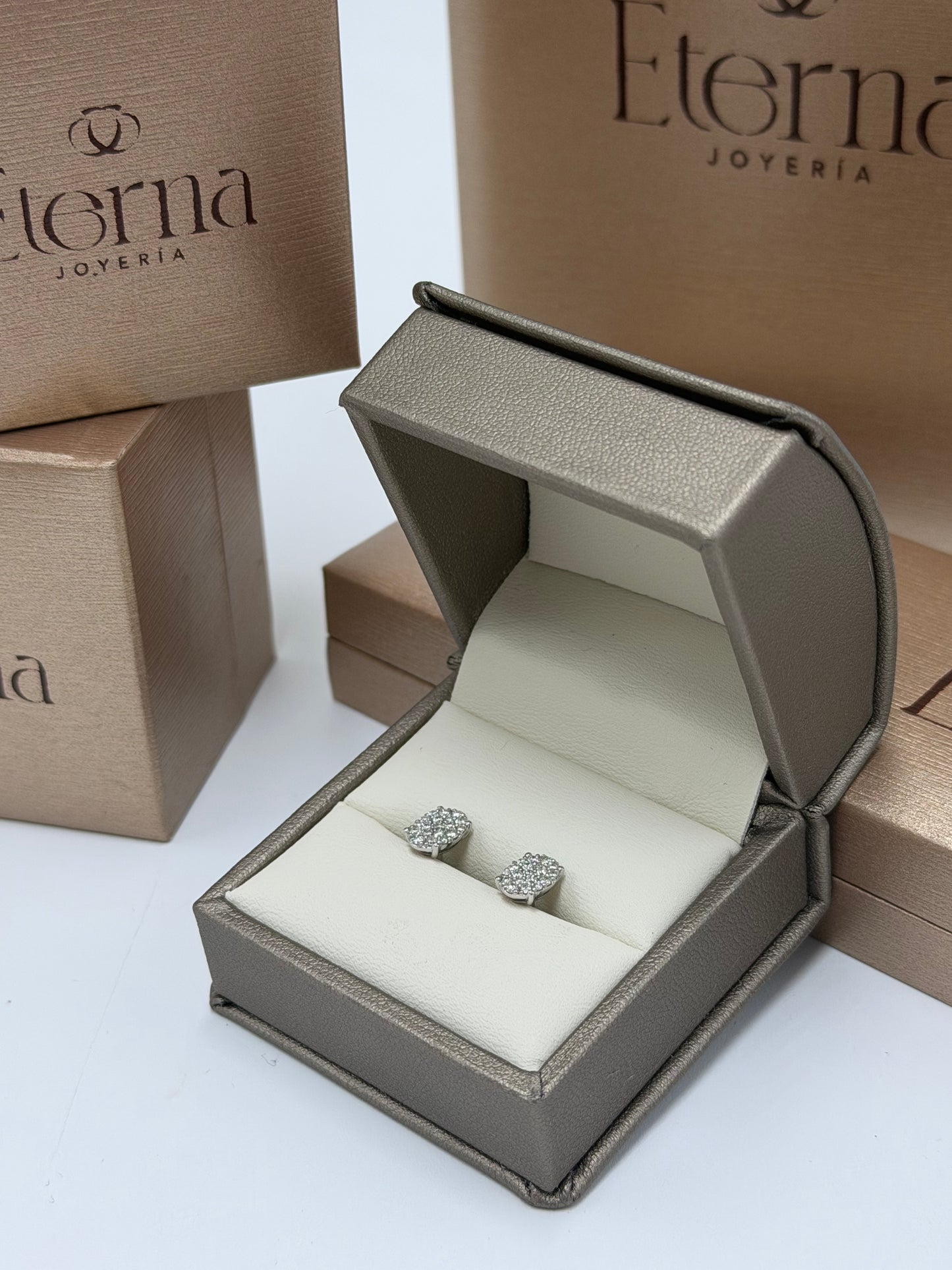 Pendientes Diamante 14K