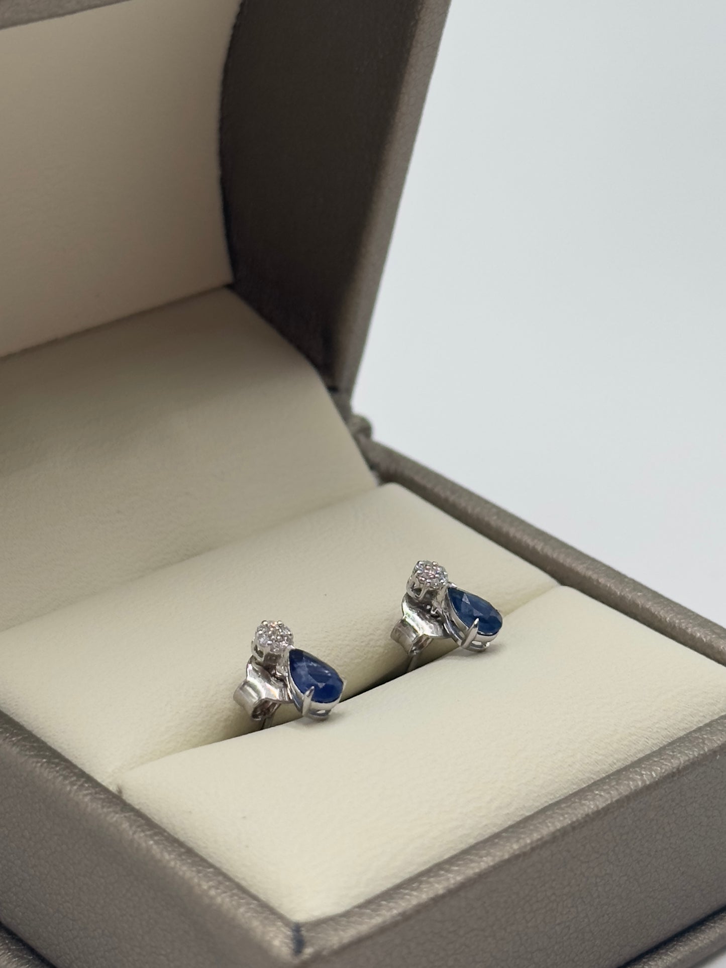 Pendientes Diamante y Zafiro natural