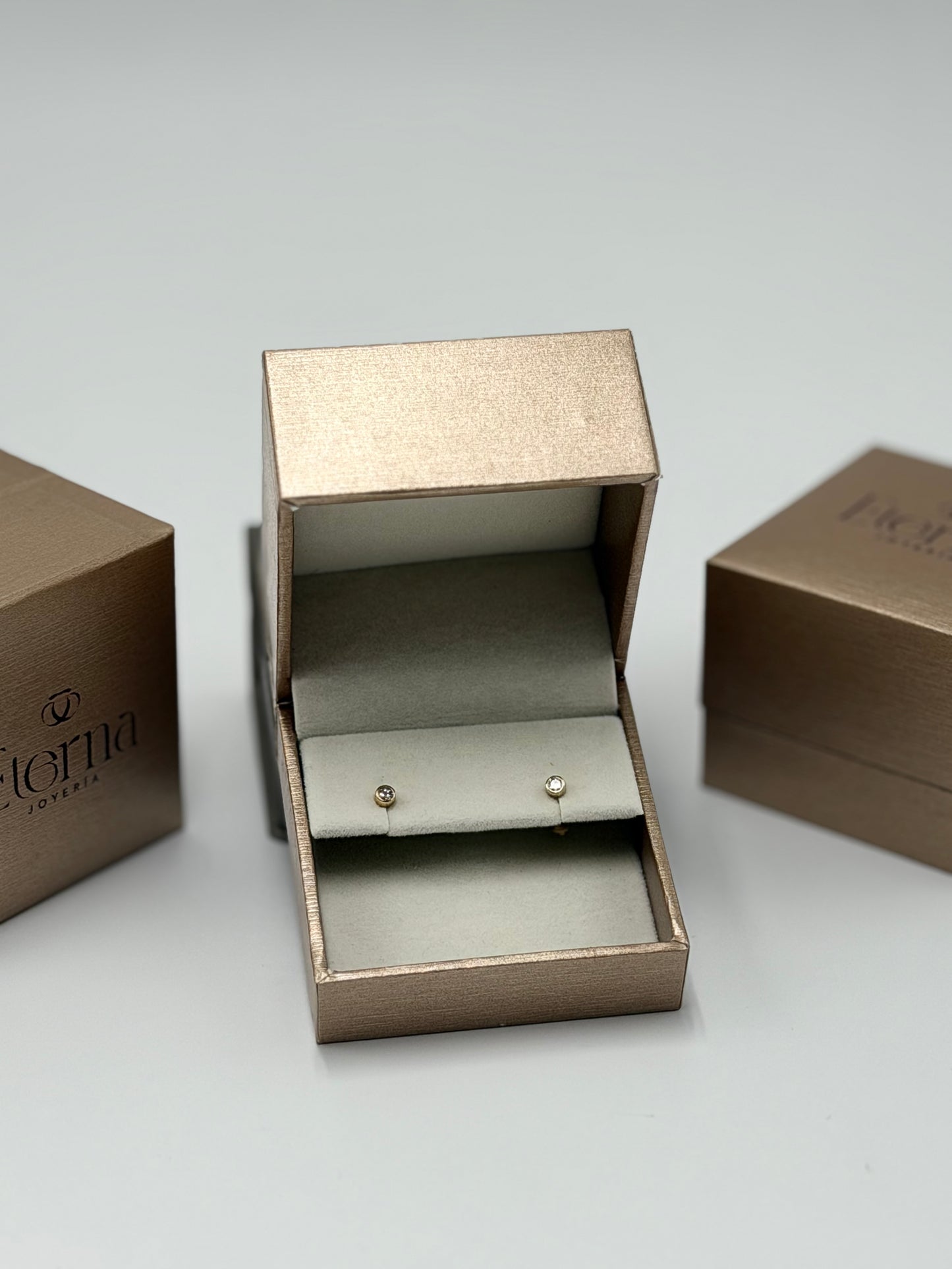 Broquel de Oro 14k