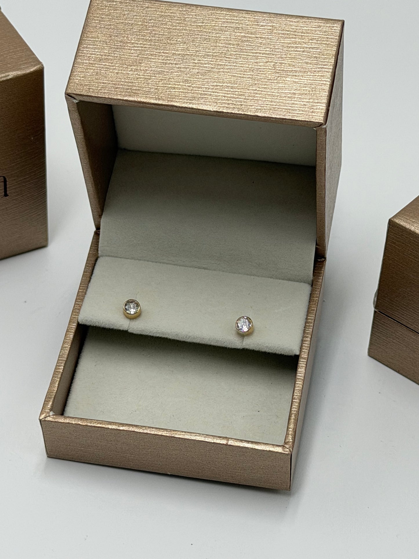 Broquel de Oro 14k