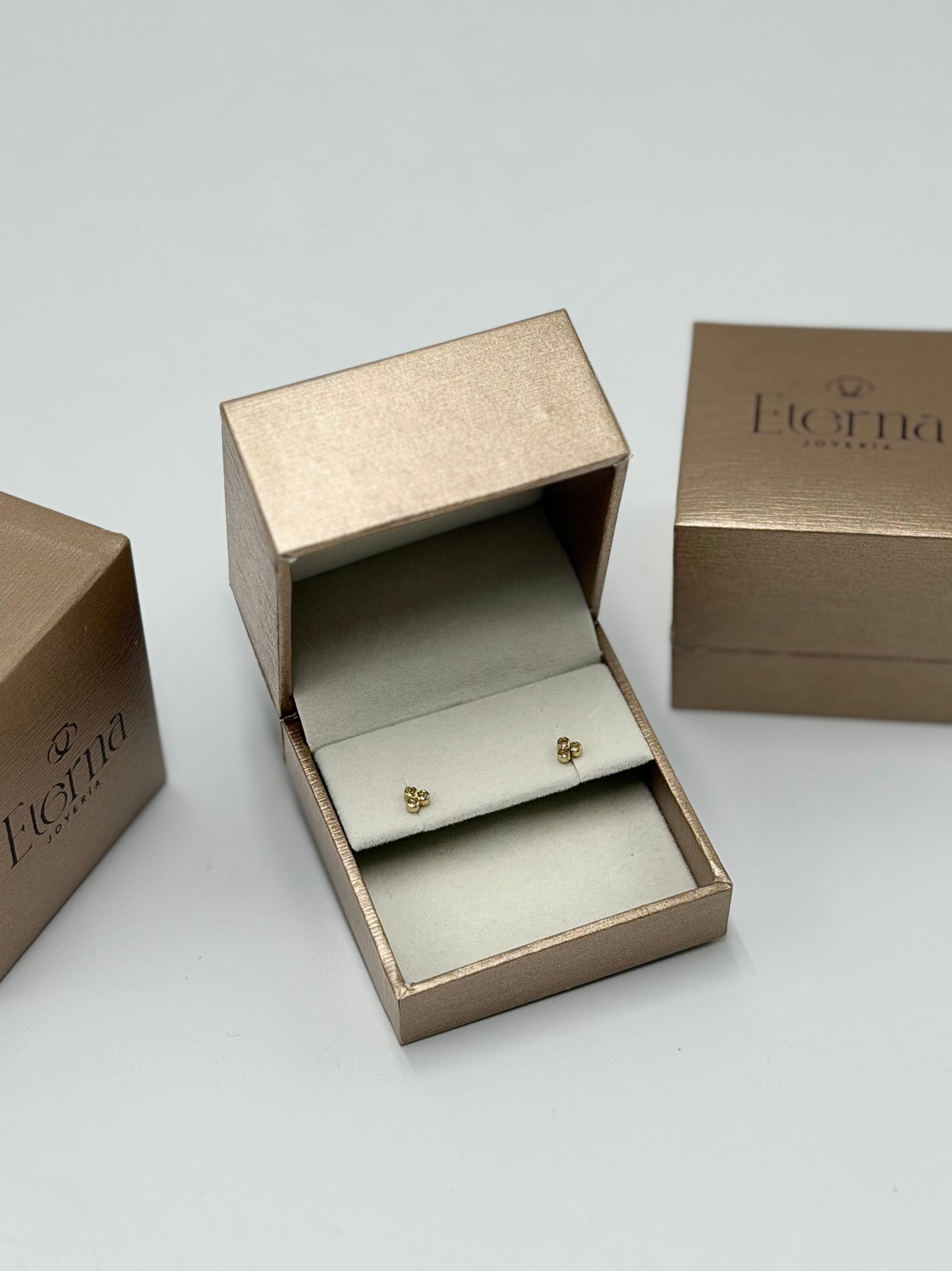 Broquel de Oro 14k