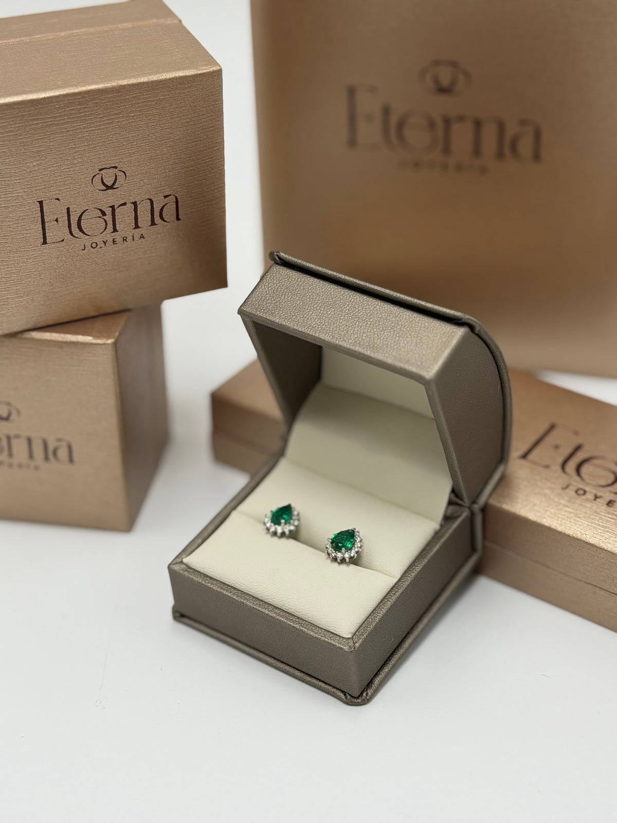 Pendientes Esmeralda 14K